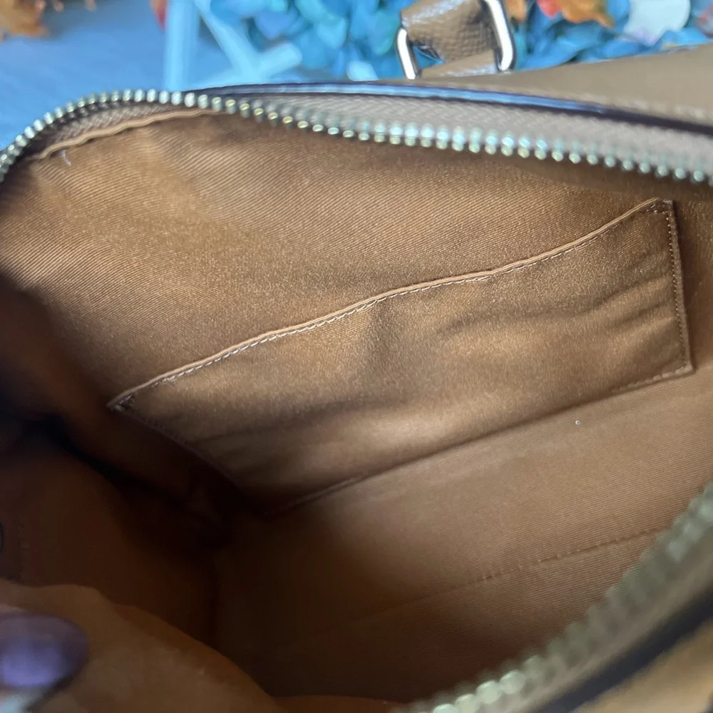 Coach Signature Canvas Floral Print Beige Brown Satchel Crossbody strap EUC - Picture 10 of 13